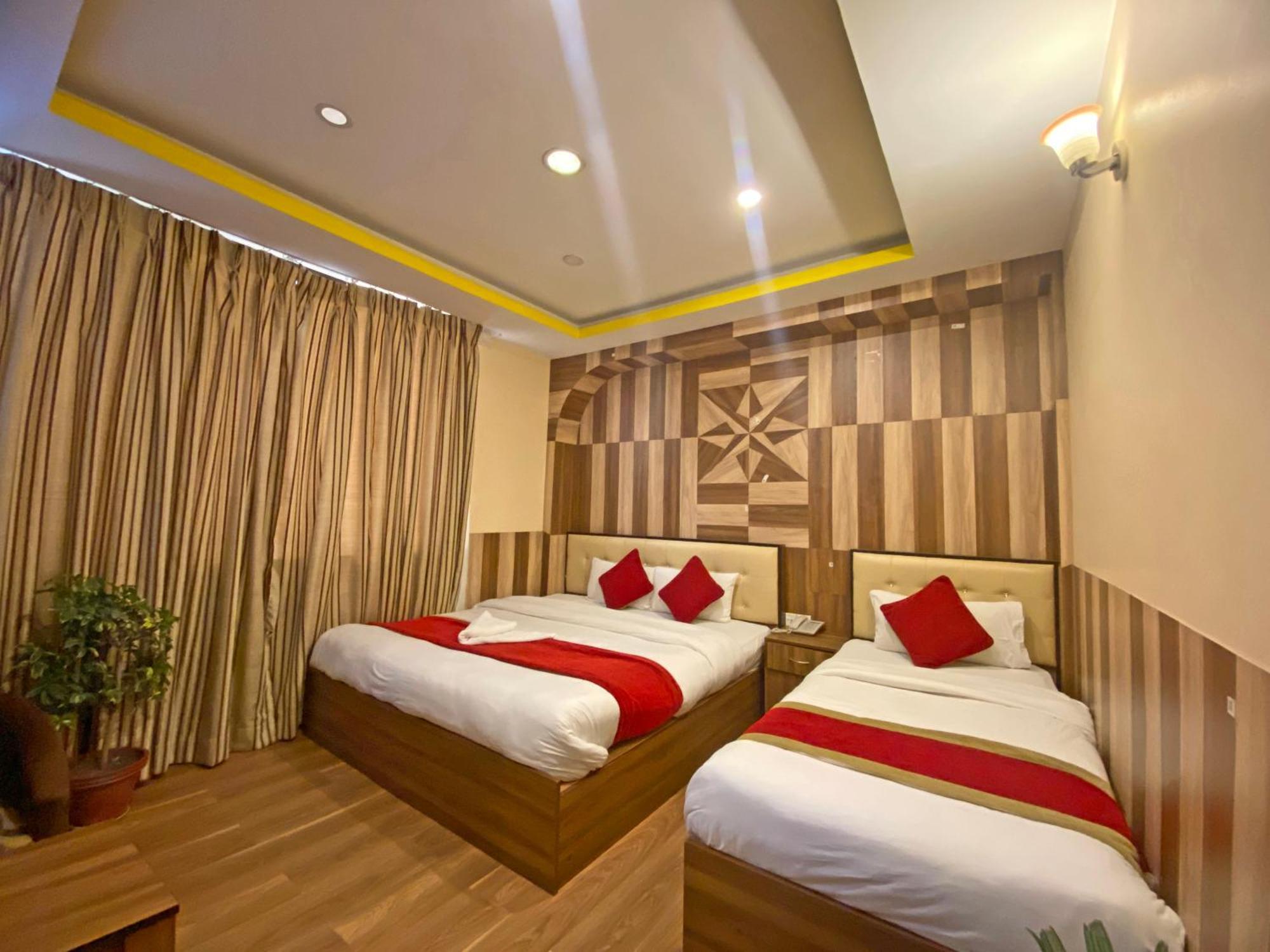 Hotel Airport Holiday Катманду Екстер'єр фото